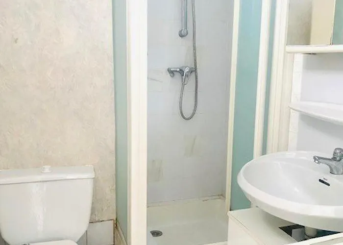 Appartement Cosy Avec Balcon, Parking Privé, Proche Thermes Et Centre Ville, à Amélie-les-bains - Fr-1-703-177 Amélie-les-Bains-Palalda