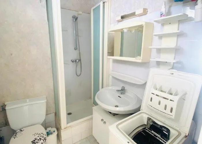 Appartement Cosy Avec Balcon, Parking Privé, Proche Thermes Et Centre Ville, à Amélie-les-bains - Fr-1-703-177 Amélie-les-Bains-Palalda